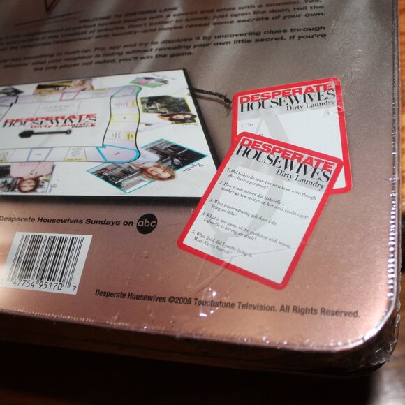 3/$55❤️sealed Desperate Housewives Dirty Laundry board game Collector's Tin Box - Picture 9 of 11